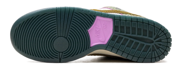 Nike SB Dunk Low – Alexis Sablone × Nike SB Collab