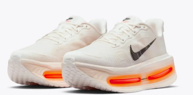 Nike Vomero Premium | Sail/Coconut Milk/Total Orange