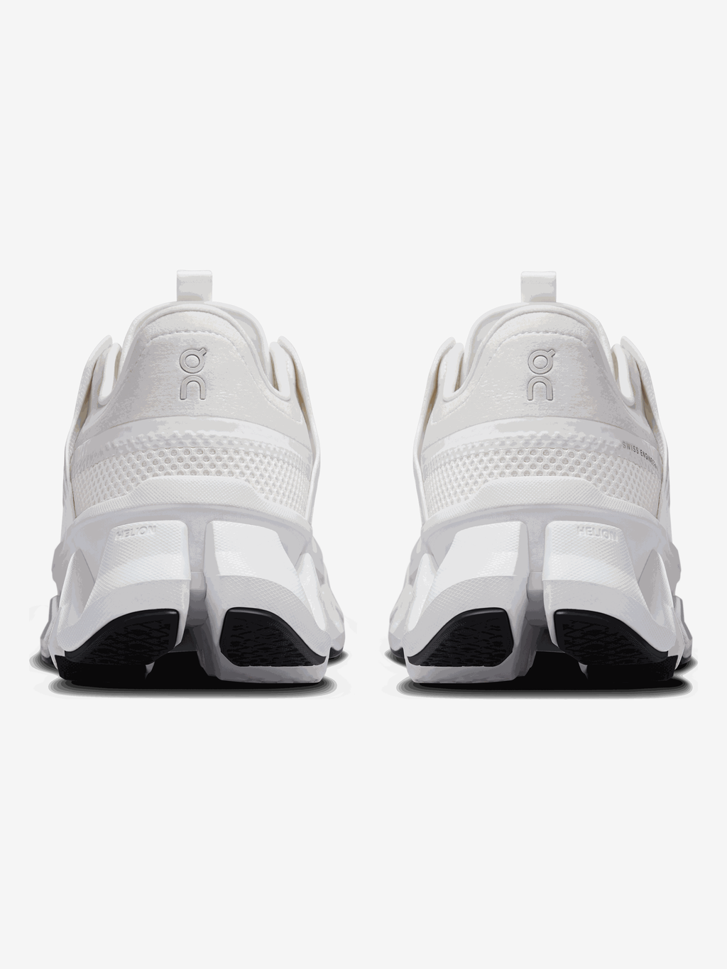 ON RUNNING - Women Cloudswift Amp Sneakers
