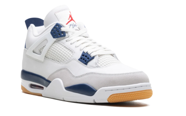 Air Jordan 4 x Nike SB Sneaker