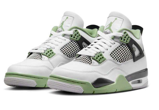Air Jordan 4 Retro – Women's Classic Basketball Sneaker | AQ9129-103