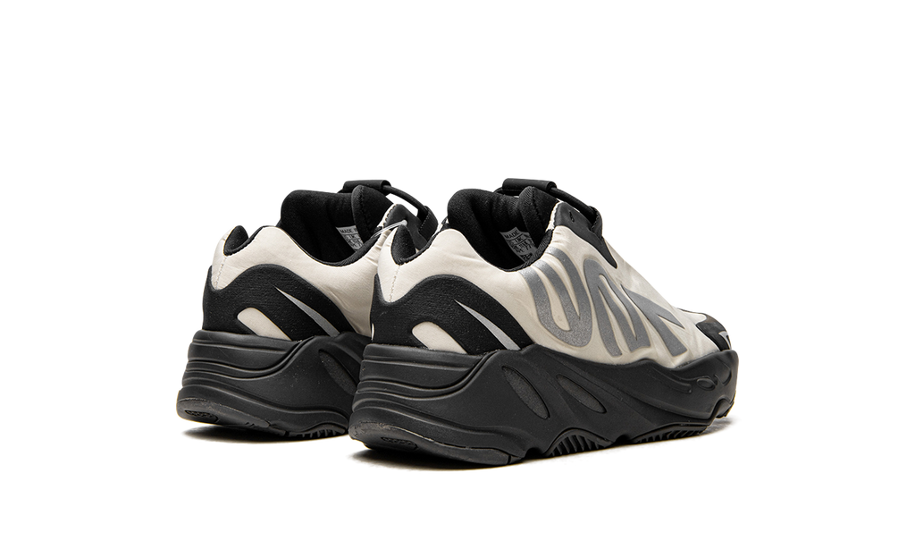 Yeezy Boost 700 MNVN KIDS "Bone" FY3730